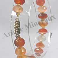 CORNALINE - Bracelet de Perles Facet�es de 4x8 mm - 20 cm - M001