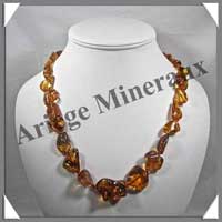 AMBRE Caramel - Collier Baroque Nuggets 15 � 30 mm - 60 cm - M001
