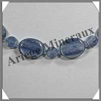 CYANITE - Collier Compos� : 17 Ovales 11x15 mm et Disques 6 mm - 46 cm - C004