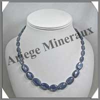 CYANITE - Collier Compos� : 9 Ovales 11x15 mm et Ovales 8x12 mm - 46 cm - C005