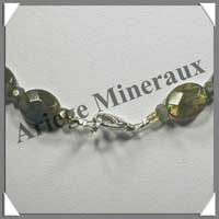 LABRADORITE - Collier Perles Ovales Facet�es 12 mm - 46 cm - C004