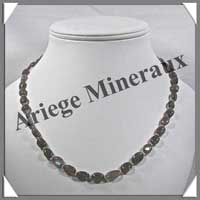 LABRADORITE - Collier Compos� Ovales 6x8 mm - 47 cm - M004