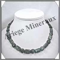 CYMOPHANE ou OEIL DE CHAT - Collier Compos� : Disques et Rectangles - 44 cm - C020
