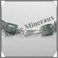 CYMOPHANE ou OEIL DE CHAT - Collier Compos� : Rectangles 10x14 mm - 45 cm - C005