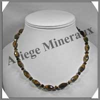 OEIL DE TIGRE - Collier Compos� : Olives Facet�es 8x12 mm et Cubes 4 mm Altern�s - 43 cm - C001