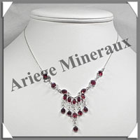 GRENAT Cristallis - Collier Argent - 17 Cabochons - 42 cm - P003