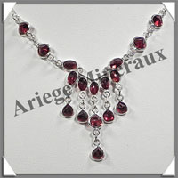 GRENAT Cristallis - Collier Argent - 17 Cabochons - 42 cm - P003