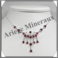 GRENAT Cristallis - Collier Argent - 18 Cabochons - 42 cm - P004