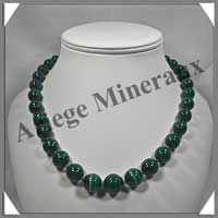 MALACHITE - Collier Perles 8  15 mm en dgrad - 49 cm - M002