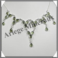 PERIDOT Cristallis - Collier Argent - 26 Cabochons Facets - 42 cm - P005